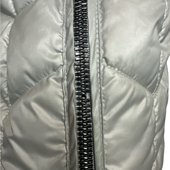 Kenneth Cole hooded silver/grey puffer jacket two pockets - Picture 11 of 15